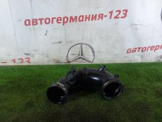 Патрубок воздушного фильтра Mercedes C200 2015