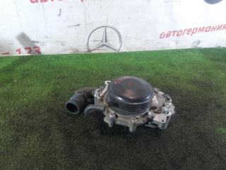 Помпа Mercedes V220 2017