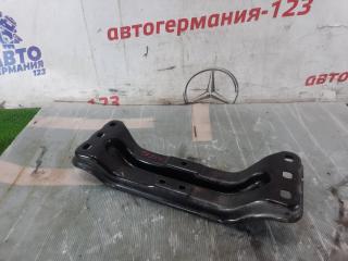 Кронштейн кпп Mercedes E220d 2017 контрактная Кронштейн кпп Mercedes E220d 2017