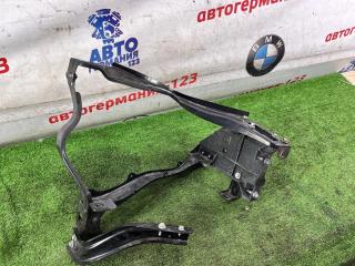 Кронштейн фары передний правый Mercedes E300 2013