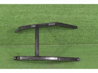 Запчасть крепление топливного бака Honda Civic 2005 FD1 R18A 17520-SNA-000 контрактная Крепление топливного бака Honda Civic 2005 FD1 R18A 17520-SNA-000 контрактная