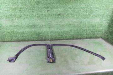 Фото запчасти уплотнительная резинка боковой двери левая Subaru Impreza 2005 контрактная запчасть Запчасть уплотнительная резинка боковой двери левая Subaru Impreza 2005