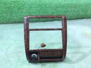 Консоль магнитофона Subaru Forester 09.1998 контрактная Консоль магнитофона Subaru Forester 09.1998