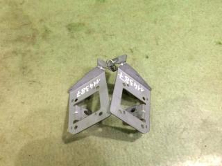 Крепление магнитофона Subaru Outback 2013 контрактная Крепление магнитофона Subaru Outback 2013