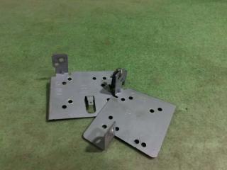 Крепление магнитофона Subaru Forester 2011 контрактная Крепление магнитофона Subaru Forester 2011