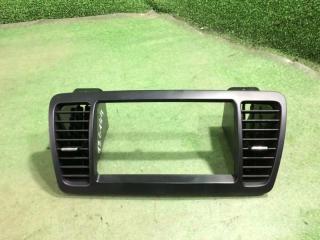 Консоль магнитофона Subaru Outback 2006 контрактная Консоль магнитофона Subaru Outback 2006