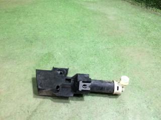 Форсунка омывателя фар правая Subaru XV 2012