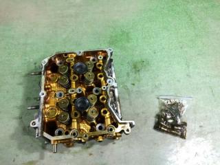 Головка блока цилиндров правая Subaru XV 2012