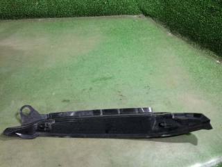 Запчасть пыльник крыла передний правый Honda Fit Shuttle 2012