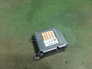 Блок управления SRS Subaru Impreza 2018