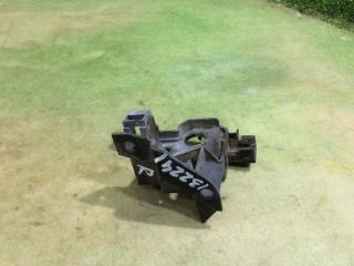 Крепление фары правое Subaru Impreza 2005