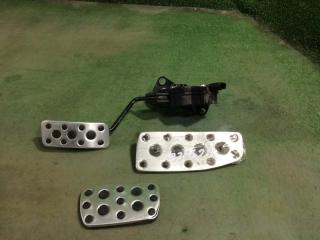 Накладка на педаль Subaru Impreza 2011 контрактная Накладка на педаль Subaru Impreza 2011