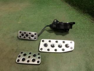 Накладка на педаль Subaru Impreza 2011 контрактная Накладка на педаль Subaru Impreza 2011