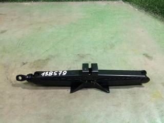 Домкрат Toyota Passo 2014