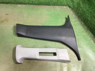 Накладка на стойку кузова правая Subaru Impreza 2005