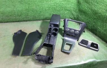 Консоль между сидений Subaru Impreza 2006