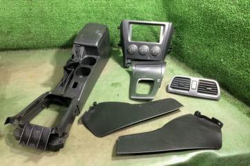 Консоль между сидений Subaru Impreza 2005