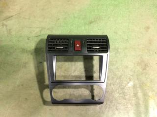 Консоль магнитофона Subaru Impreza 2013 контрактная Консоль магнитофона Subaru Impreza 2013