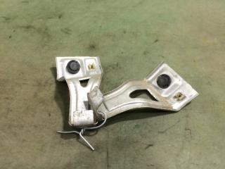 Крепление бампера заднее Subaru Impreza XV 2010