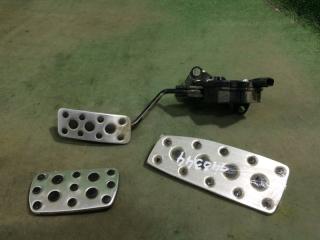 Накладка на педаль Subaru Impreza 2011 контрактная Накладка на педаль Subaru Impreza 2011