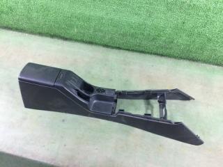 Подлокотник Subaru Impreza 2003