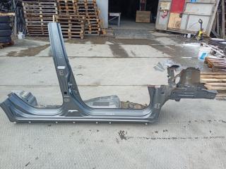 Порог кузова правый Honda Fit Shuttle 2013