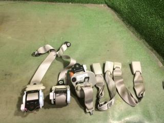 Ремень безопасности задний Toyota Passo 2014