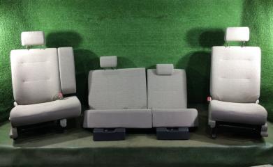 Сиденья комплект Toyota PASSO 2012