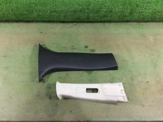 Накладка на стойку кузова правая Subaru Impreza 2008 контрактная Накладка на стойку кузова правая Subaru Impreza 2008