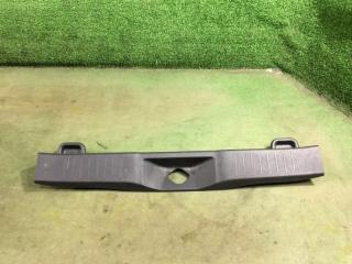 Накладка замка багажника Toyota Passo 2016