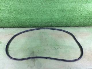 Уплотнительная резинка двери багажника Toyota Passo 2014