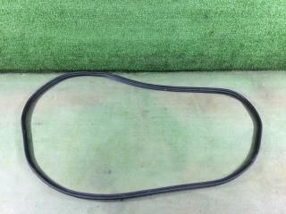 Уплотнительная резинка двери багажника Toyota Passo 2012