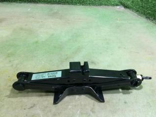 Домкрат Subaru Impreza 2004