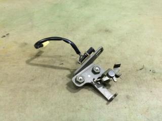 Замок крышки багажника Subaru Impreza 2006