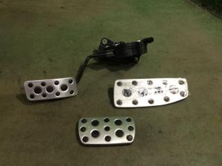 Накладка на педаль Subaru Impreza 2011 контрактная Накладка на педаль Subaru Impreza 2011