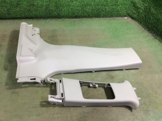 Накладка на стойку кузова правая Honda Civic 2006 контрактная Накладка на стойку кузова правая Honda Civic 2006