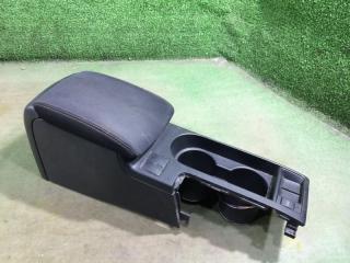 Подлокотник Subaru Impreza XV 2010