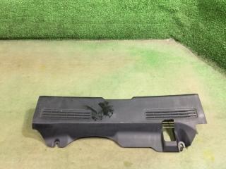 Накладка замка багажника Subaru Impreza 2006 контрактная Накладка замка багажника Subaru Impreza 2006