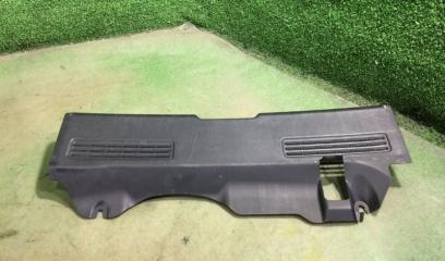 Накладка замка багажника Subaru Impreza 2004 контрактная Накладка замка багажника Subaru Impreza 2004