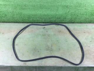 Уплотнительная резинка двери багажника Subaru Impreza 2006