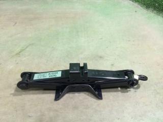 Домкрат Subaru Impreza 2006 контрактная Домкрат Subaru Impreza 2006