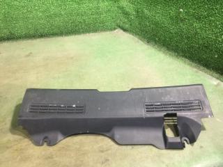 Накладка замка багажника Subaru Impreza 2005 контрактная Накладка замка багажника Subaru Impreza 2005