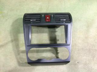 Консоль магнитофона Subaru Impreza 2014