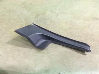 Уголок жабо правый Toyota Passo 2013