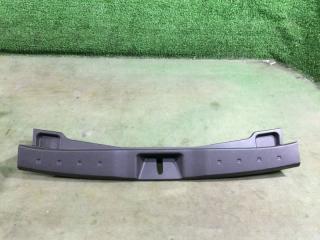 Накладка замка багажника Toyota Passo 2013 контрактная Накладка замка багажника Toyota Passo 2013