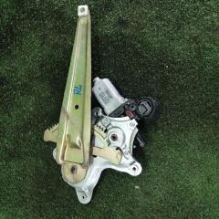 Стеклоподъемник задний левый TOYOTA MARK II 2001 контрактная Стеклоподъемник задний левый TOYOTA MARK II 2001