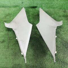 Накладки задних стоек TOYOTA MARK II 2001