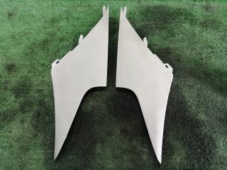 Накладки задних стоек Toyota CAMRY 2006