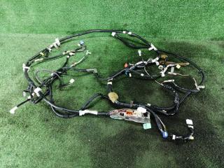 Проводка правого порога правая Toyota Chaser 2000