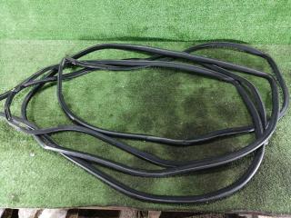 Уплотнители дверных проемов TOYOTA VEROSSA 2002